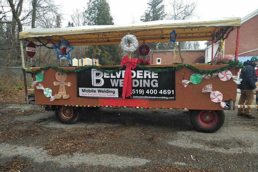 Belvedere Welding Gallery Photos - gallery-images/float.JPG